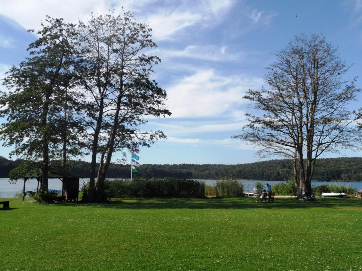 Ferienwohnungen Direkt Am See Bei Den Kaiserbaedern Heringsdorf  Exterior foto